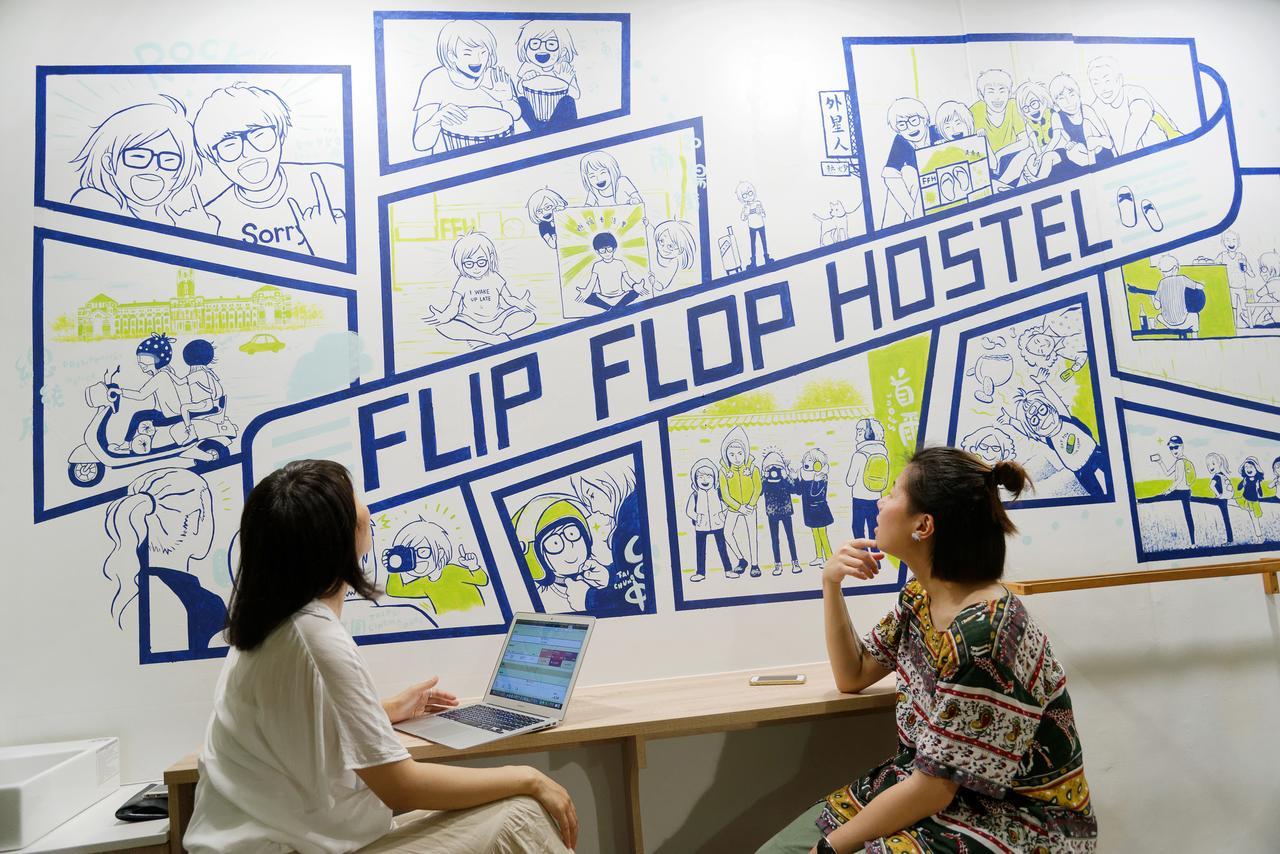 Flip Flop Hostel - Main Station Tajpej Buitenkant foto